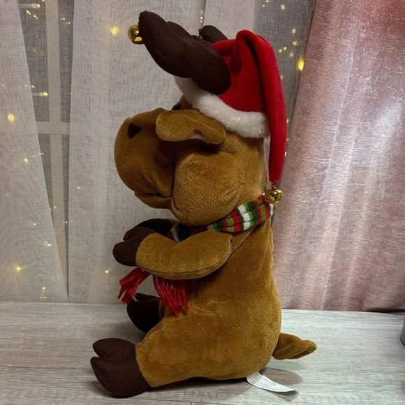 Rare Gemmy Animation Singing Moose with Santa Hat and Scarf - Picture 4 of 8